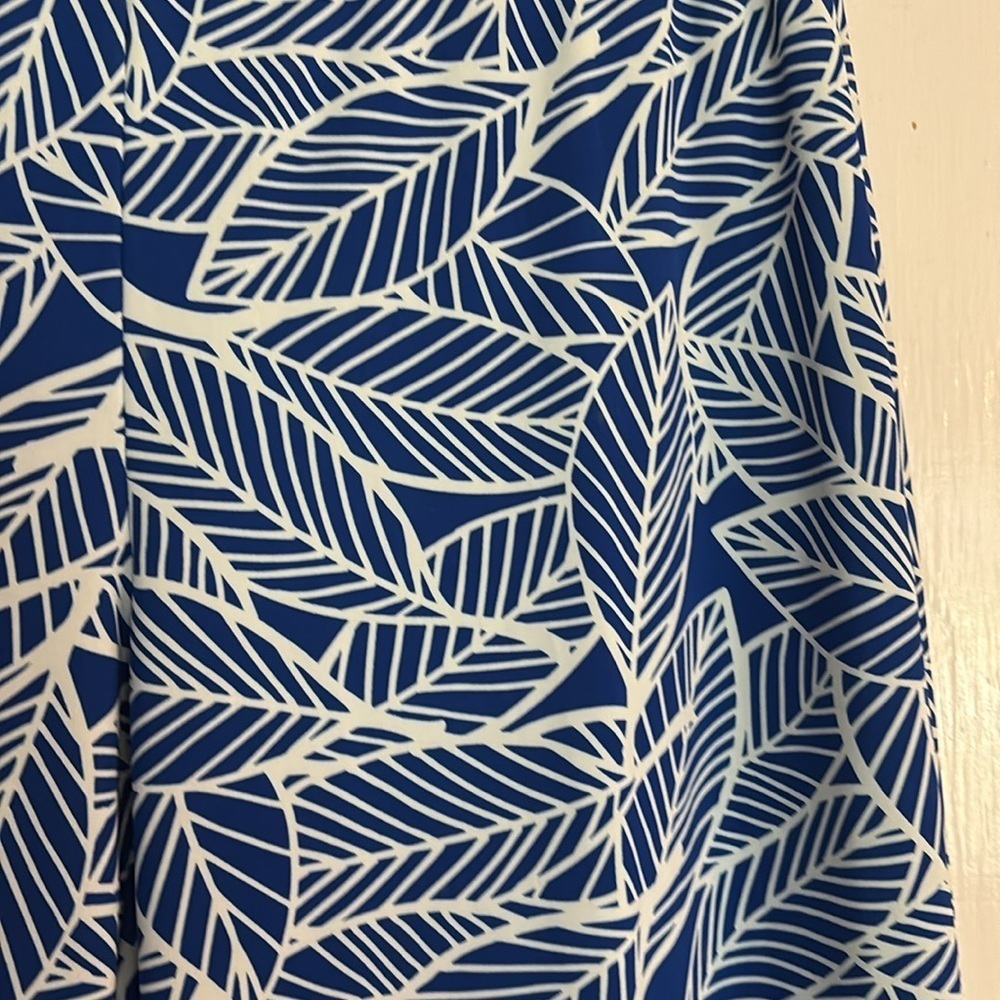 All For Color Blue and White Leaf Print Wide Leg Pants - Picture 4 of 4